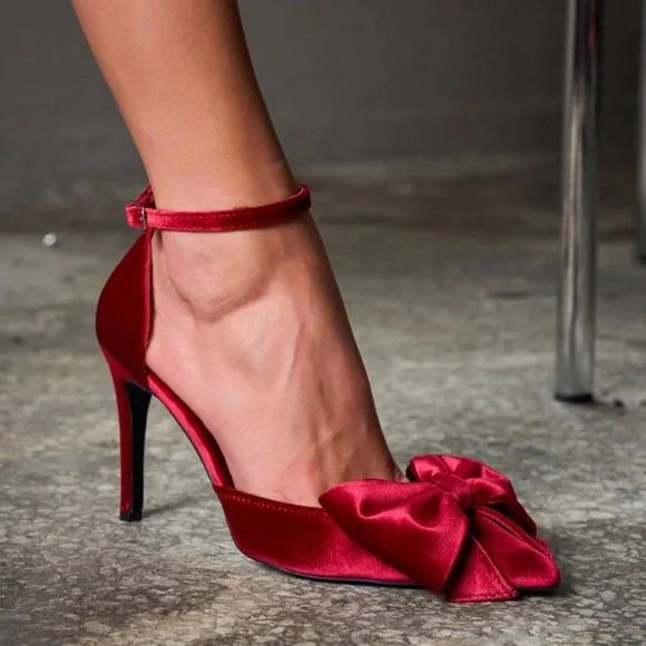 H&M NWT HOLIDAY RED BOW HEELS - Picture 2 of 10
